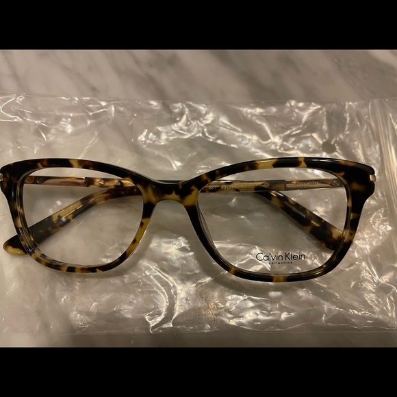 New Calvin Klein Collection optical frame, size 49-16-135 - Picture 3 of 4